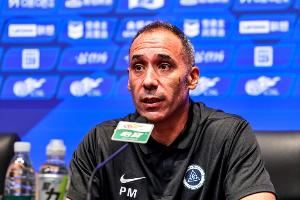 上任不到3个月！深圳新鹏城官方：穆尼奥斯下课，陈涛任代理主帅